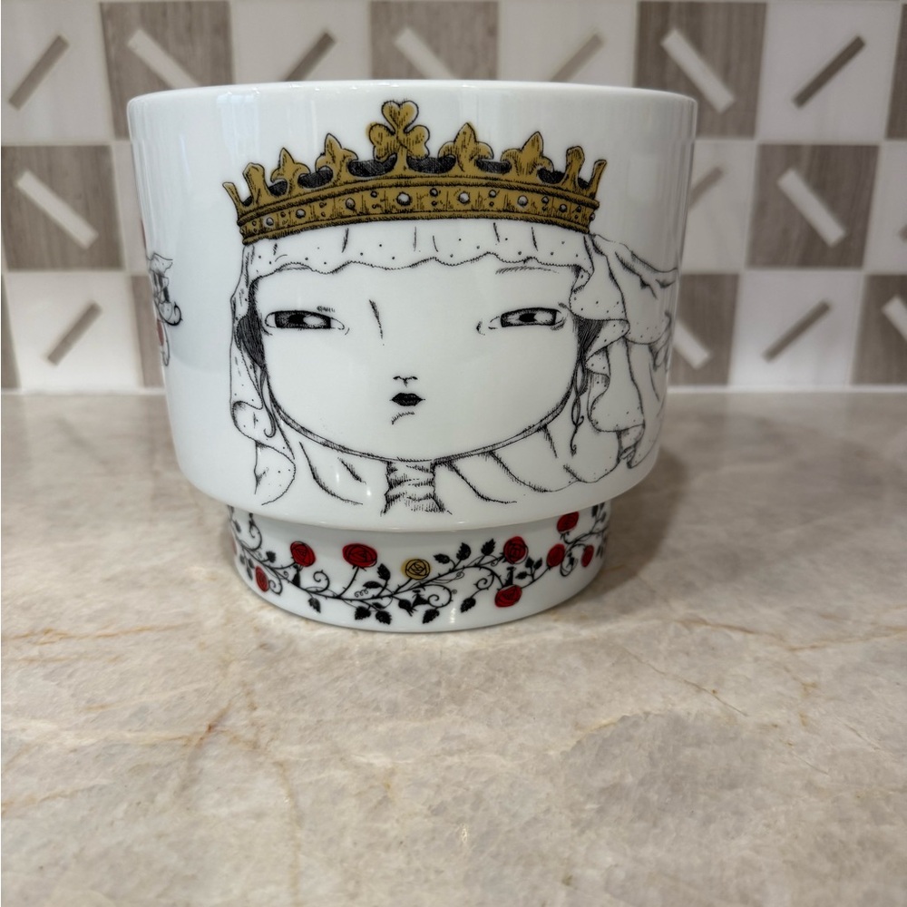Vista Alegre Rainha Santa Isabel Vase